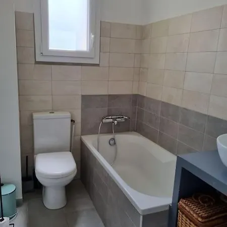 Bel Appartement, Lumineux, Confortable Et Spacieux Appartement *