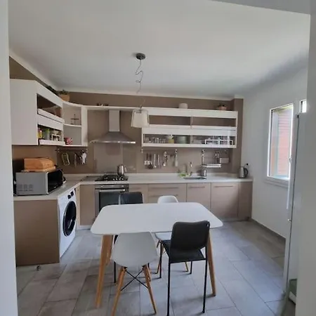 Bel Appartement, Lumineux, Confortable Et Spacieux Appartement *